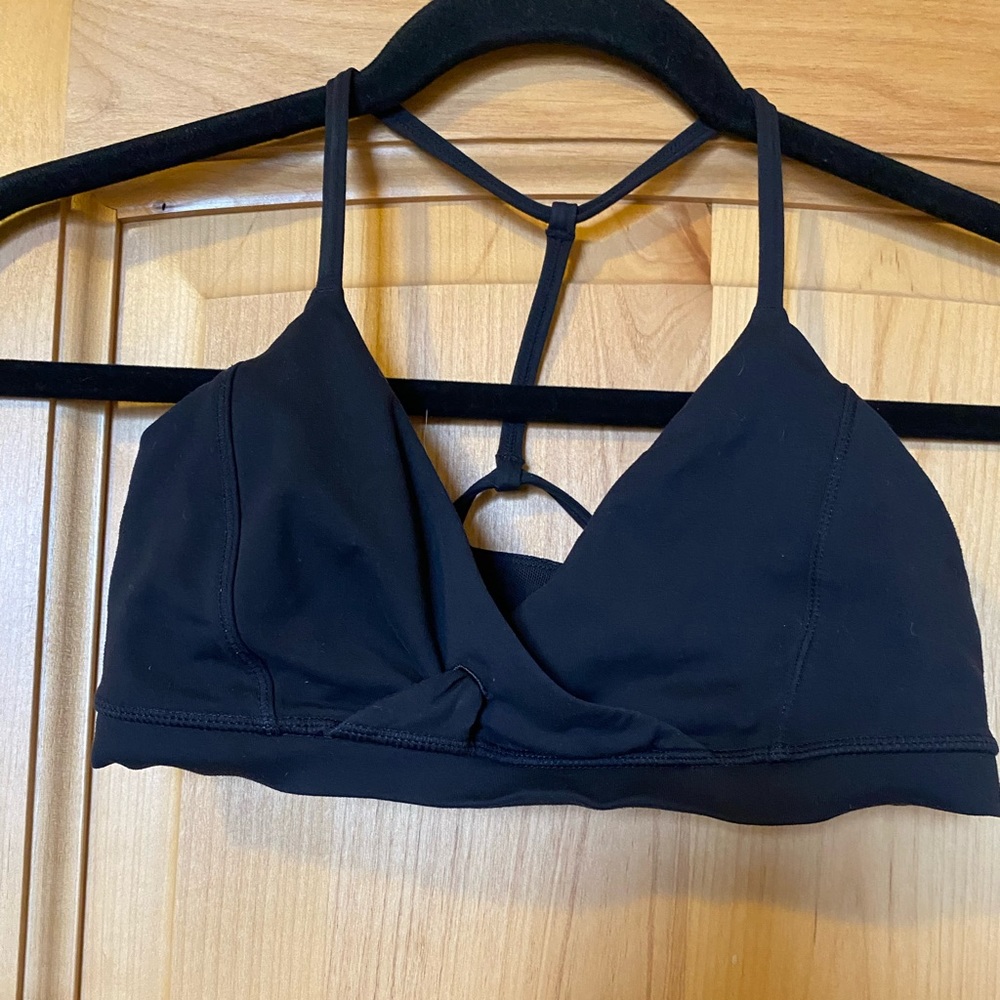 Lululemon Front Knot size 4